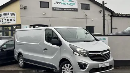 Silver Used 2018 Vauxhall Vivaro Sportive MPV | £8,750 (Good price)