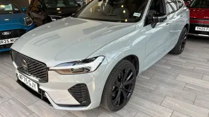 Usado Volvo XC60 Plus 250 HP (183 kW) 2026 SUV