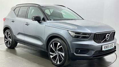 Używany Volvo XC40 190 KM (139 kW) 2018 Szary SUV