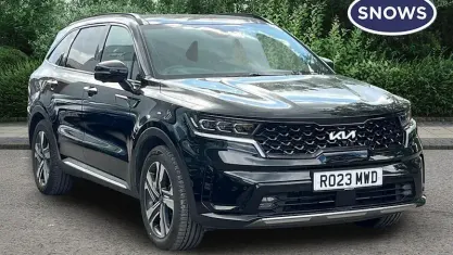 Second-hand Kia Sorento 230 CP (169 kW) 2023 Negru SUV