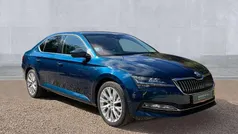 Petrol blue Used 2022 Skoda Superb SE L Hatchback | £23,757 (Fair price)