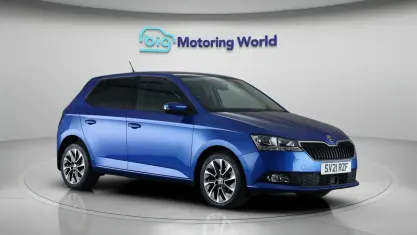 Begagnad Skoda Fabia SE Drive 95 HK (69 kW) 2021 Blå Halvkombi