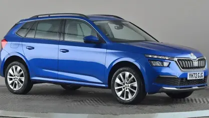 Usado Skoda 110 R SE Drive 110 CV (80 kW) 2023 Azul Utilitario