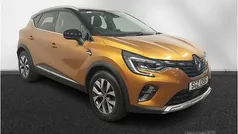 Orange/black Used 2020 Renault Captur Version S SUV | £10,885 (Fair price)