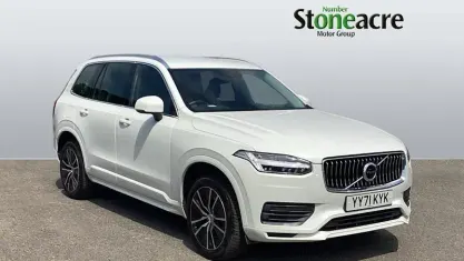Used Volvo XC90 Momentum 235 HP (172 kW) 2021 White SUV