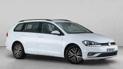 Used VW Golf VII SE 116 HP (85 kW) 2018 White Estate