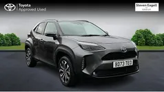 Used 2025 Toyota Yaris Hybrid Design Estate | £22,799 (Fair price)