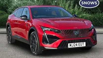 Usado Peugeot 408 GTi 131 CV (96 kW) 2024 Rojo SUV