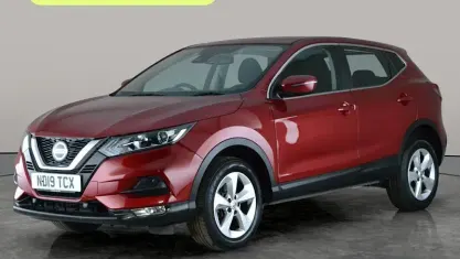 Used Nissan Qashqai Acenta Premium 116 HP (85 kW) 2019 Red SUV