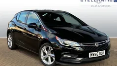 Used 2018 Vauxhall Astra SRi Hatchback | £7,694 (Fair price)