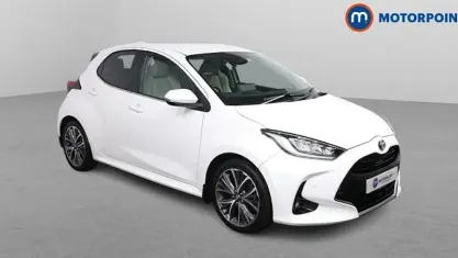 Usado Toyota Yaris Hybrid 116 HP (85 kW) 2025 Citadino