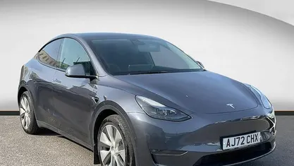 Used Tesla Model Y Long Range AWD 286 kW (389 HP) 2025 SUV