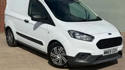 Used Ford Transit 101 HP (74 kW) 2020 White Van