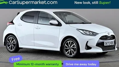 Usado Toyota Yaris Hybrid Design 116 HP (85 kW) 2026 Citadino