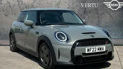 Usado Mini Cooper S Classic 178 CV (130 kW) 2022 Gris Utilitario