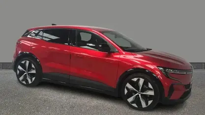 Used Renault Megane E-Tech Techno 160 kW (218 HP) 2023 Red Hatchback