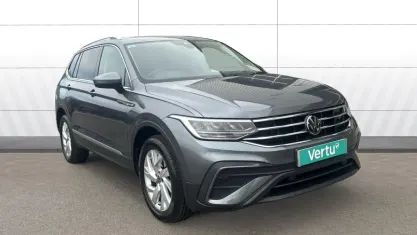 Used VW Tiguan Allspace Life 150 HP (110 kW) 2024 Grey SUV