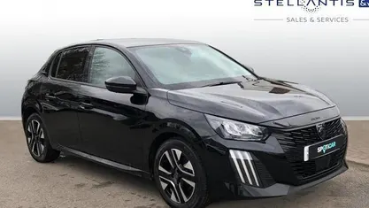 Used Peugeot 208 Allure 101 HP (74 kW) 2025 Hatchback