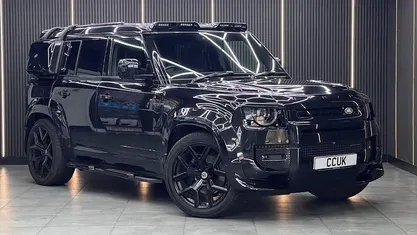 Used Land Rover Defender HSE Dynamic 300 HP (220 kW) 2024 Estate