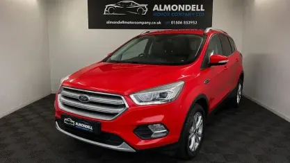 Used Ford Kuga Titanium 120 HP (88 kW) 2017 Red SUV