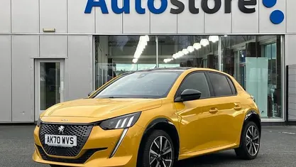 Second-hand Peugeot 208 GT-line 102 CP (75 kW) 2020 Galben Hatchback