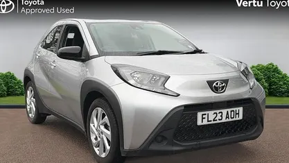 Used Toyota Aygo X PURE 72 HP (52 kW) 2025 SUV