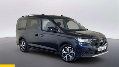 Usado Ford Tourneo Active 122 HP (89 kW) 2026 Carrinha