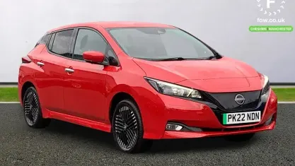 Used Nissan Leaf N-Connecta 160 kW (218 HP) 2022 Red Hatchback