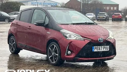 Used Toyota Yaris Hybrid 101 HP (74 kW) 2017 Hatchback