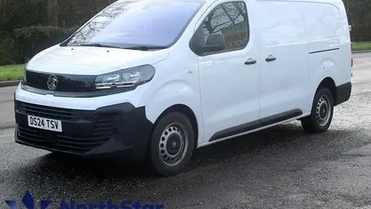 Used Vauxhall Vivaro 145 HP (106 kW) 2024 MPV