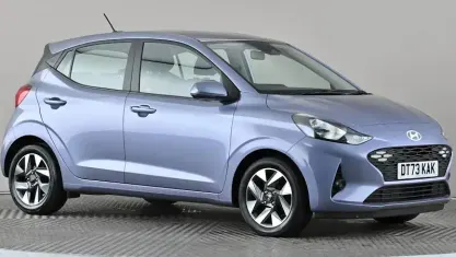 Used Hyundai i10 Advanced 67 HP (49 kW) 2024 Blue Hatchback