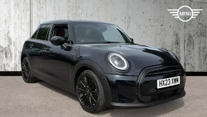 Used Mini Cooper Exclusive 136 HP (100 kW) 2023 Enigmatic black Hatchback