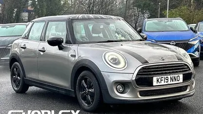 Used 2020 Mini Cooper Classic Hatchback | £11,968 (Good price)