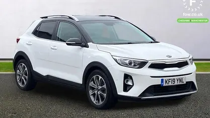 Used Kia Stonic 120 HP (88 kW) 2019 White SUV
