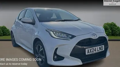 Used Toyota Yaris Hybrid Design 116 HP (85 kW) 2026 Hatchback