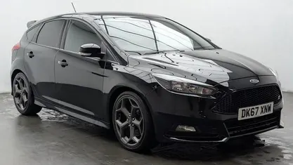 Used Ford Focus ST 185 HP (136 kW) 2016 Black Hatchback