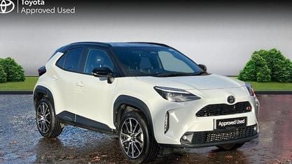 Second-hand Toyota Yaris Hybrid Sport 131 CP (96 kW) 2024 Gri Break