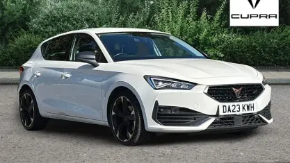 Used Cupra Leon 150 HP (110 kW) 2023 White Hatchback