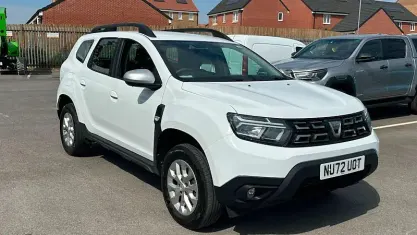 Used Dacia Duster Comfort 90 HP (66 kW) 2022 White SUV