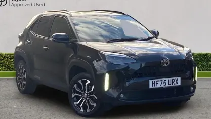 Used Toyota Yaris Cross Design 116 HP (85 kW) 2025 Black SUV