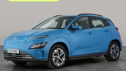 Usado Hyundai Kona SE 100 kW (136 HP) 2022 Azul SUV