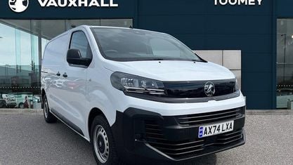 Używany Vauxhall Vivaro 145 KM (106 kW) 2025 Biały Minivan