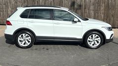 Used 2024 VW Tiguan Life SUV | £17,899 (Super price)