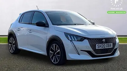 Used Peugeot 208 GT-line 131 HP (96 kW) 2020 White Hatchback