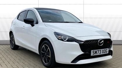 Usado Mazda 2 Homura-Aka 90 CV (66 kW) 2024 Utilitario