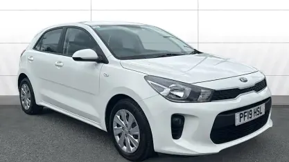 Used Kia Rio 84 HP (61 kW) 2019 White Hatchback