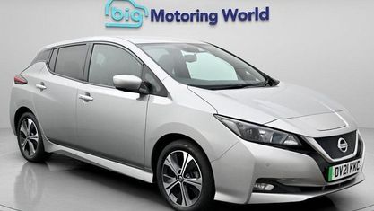 Gebraucht Nissan Leaf N-Connecta 110 kW (150 PS) 2021 Silber Kleinwagen