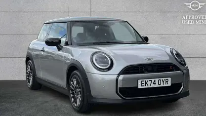 Used Mini Cooper Classic 204 HP (150 kW) 2024 Silver Hatchback