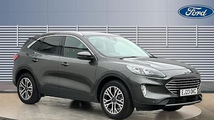 Używany Ford Kuga Titanium 150 KM (110 kW) 2023 Szary SUV