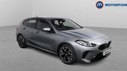 Usado BMW 123 M Sport 204 HP (150 kW) 2025 Cinzento Citadino